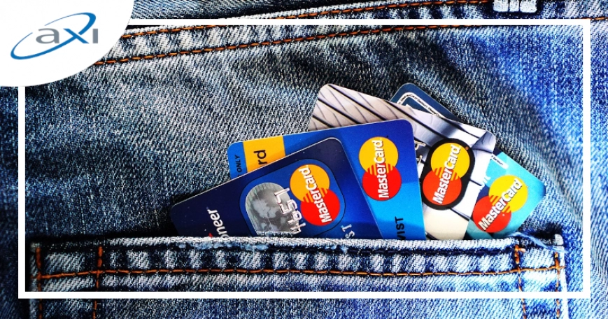 Karta kredytowa a debetowa. Poznaj różnice i podobieństwa produktów